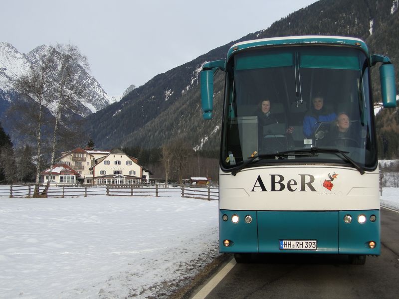 Sleepliner auf dem Weg ins Biathlonzentrum „Antholz“